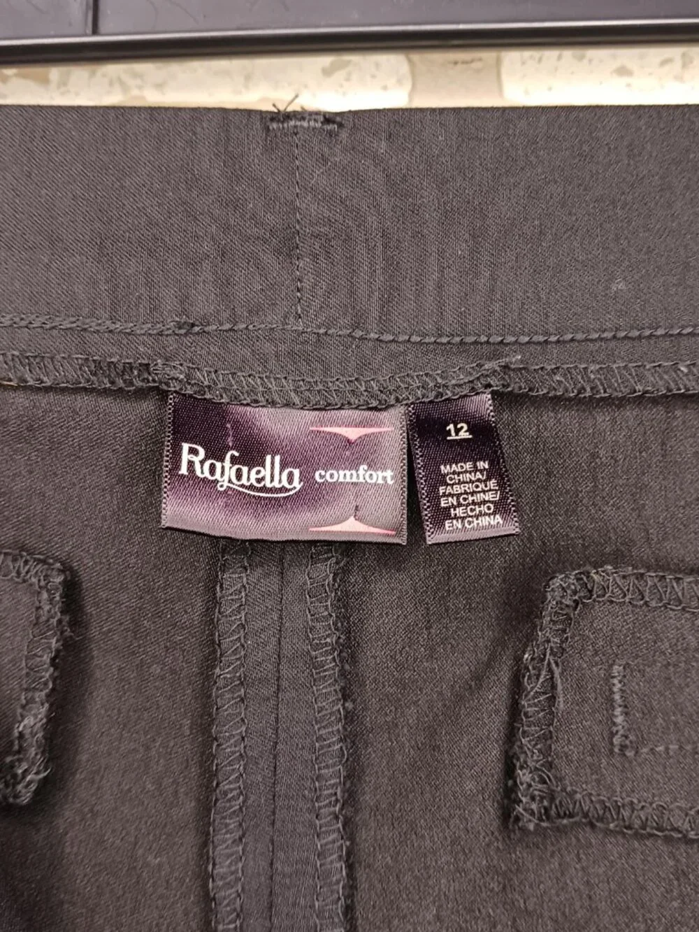 Rafaella Comfort Womens Size 12 Capris Black Pleated Dress Cropped Pants